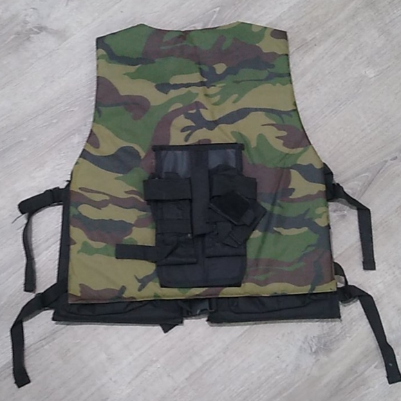 Gen X Global Reversible camo padded hunting tactical vest - Picture 9 of 11